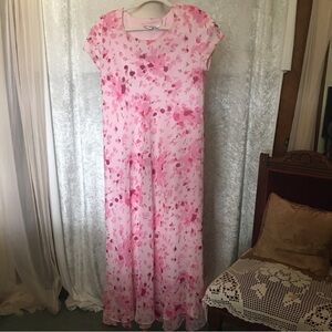 Miss Dorby Maxi short sleeve Dress  Pink and Red floral  size 8